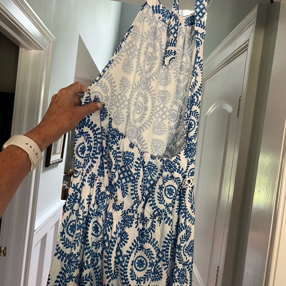 New blue and white summer dress, size large. - Picture 5 of 7